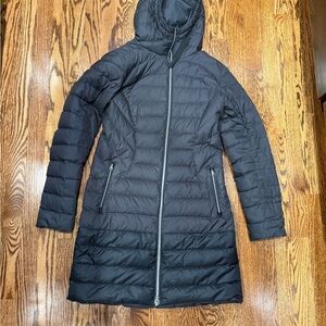 Lululemon black two tone winter coat